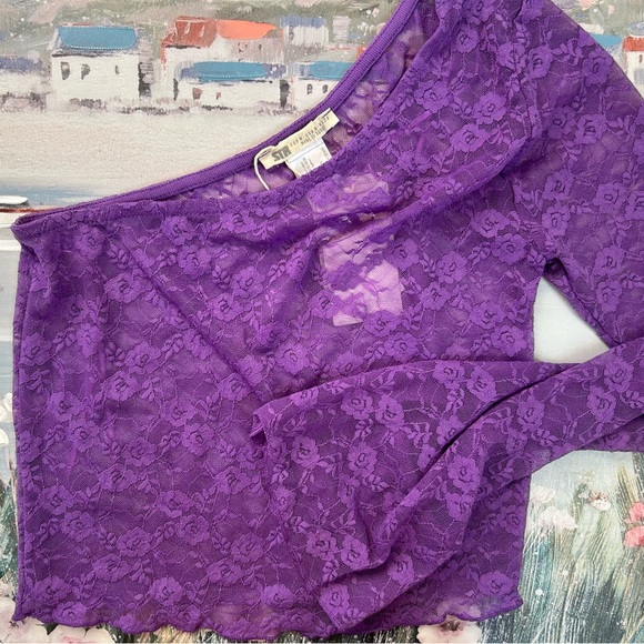 New STR Asymmetrical Fitted Purple Lace Crop Top Semi Sheer Stretchy Feminine - Picture 2 of 7